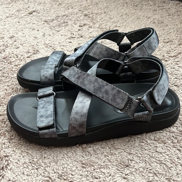 Abound Gradient Gray Sandals Size 10 - Picture 1 of 6